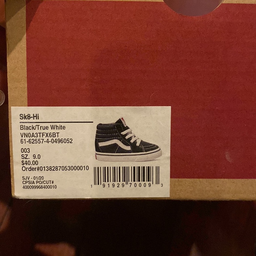 Vans - Picture 2 of 2